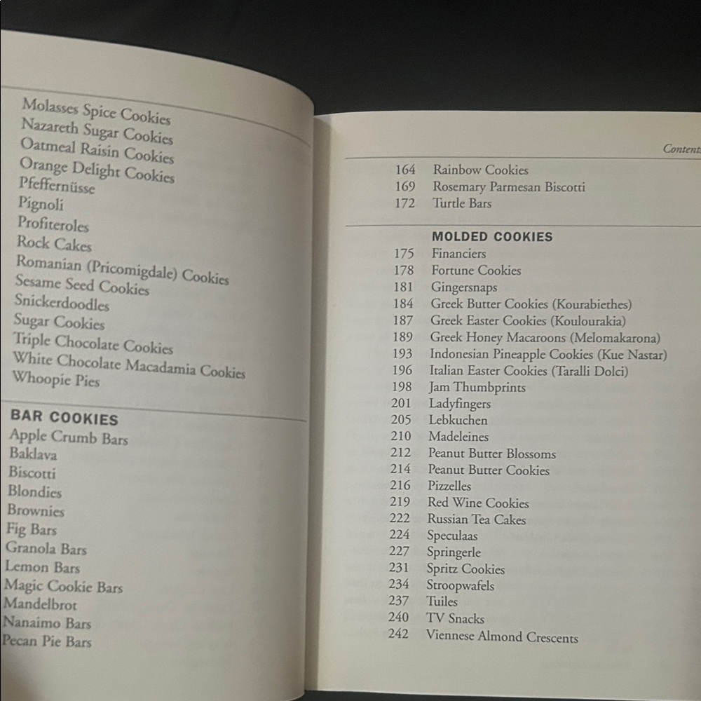 Field Guide to Cookies Book - Picture 10 of 11